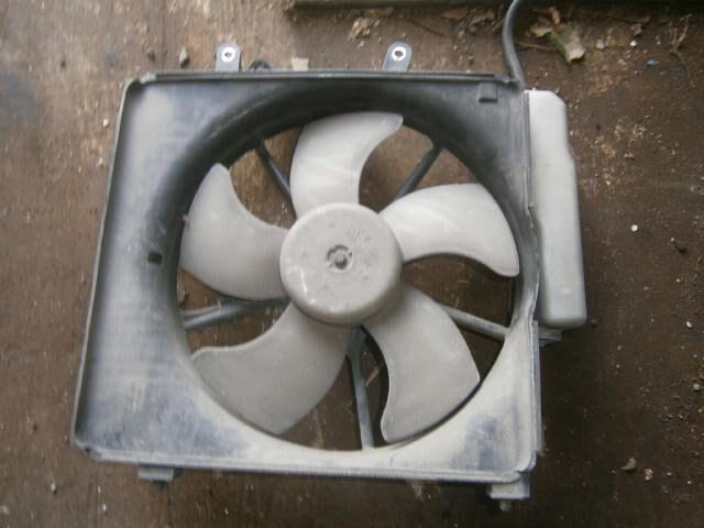 Диффузор радиатора Хонда Фит в Волгограде 24029